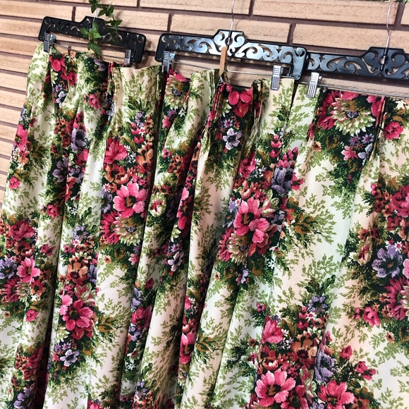 70/80's Floral Curtains - 78" long - Bedroom Drapes - Floral Drapes - 80's Decor - Picture 9 of 11